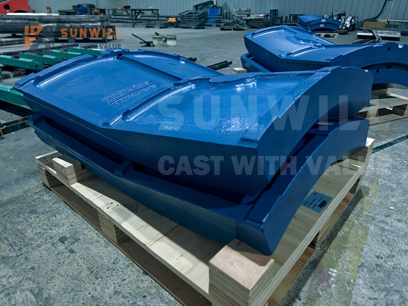 concave segments on primary gyratory crushers